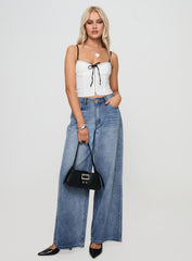 Severas Top White